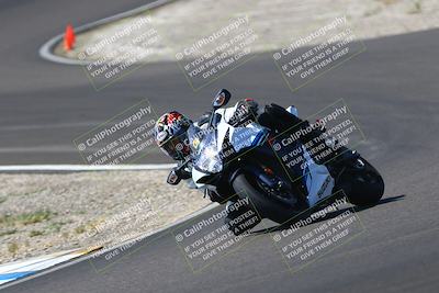 media/Sep-21-2025-TrackDaz (Sun) [[277c75b276]]/C Group/1140pm (Turn 3)/